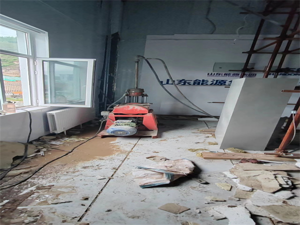 清镇地基基础下沉墙体裂缝加固注浆顶升施工